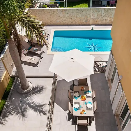 Villa Encantadora Private Outdoor Heatable Pool Bbq Facilities Shaded Outdoor Dining Area Sonnenland Gran Canaria Las Palmas de Gran Canaria